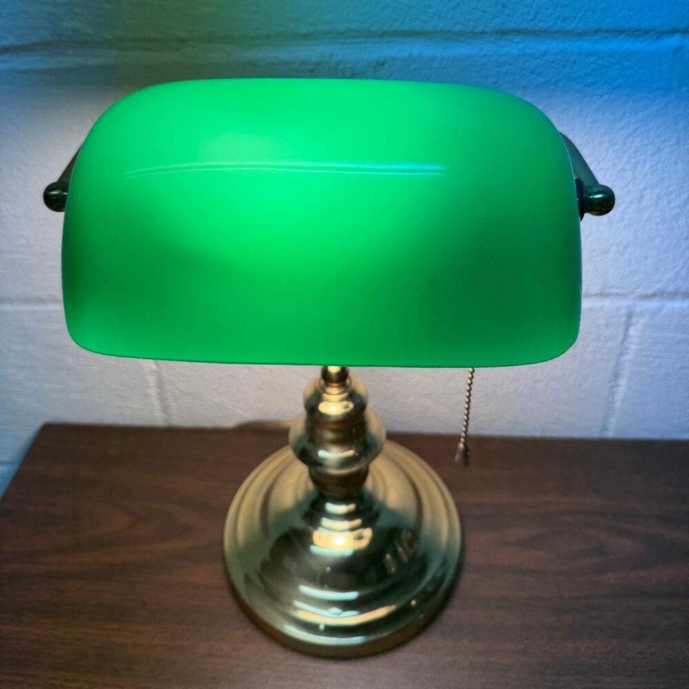 Vintage Banker's Emerald Green Glass Shade Brass Gold Tone Table Lamp Works 4
